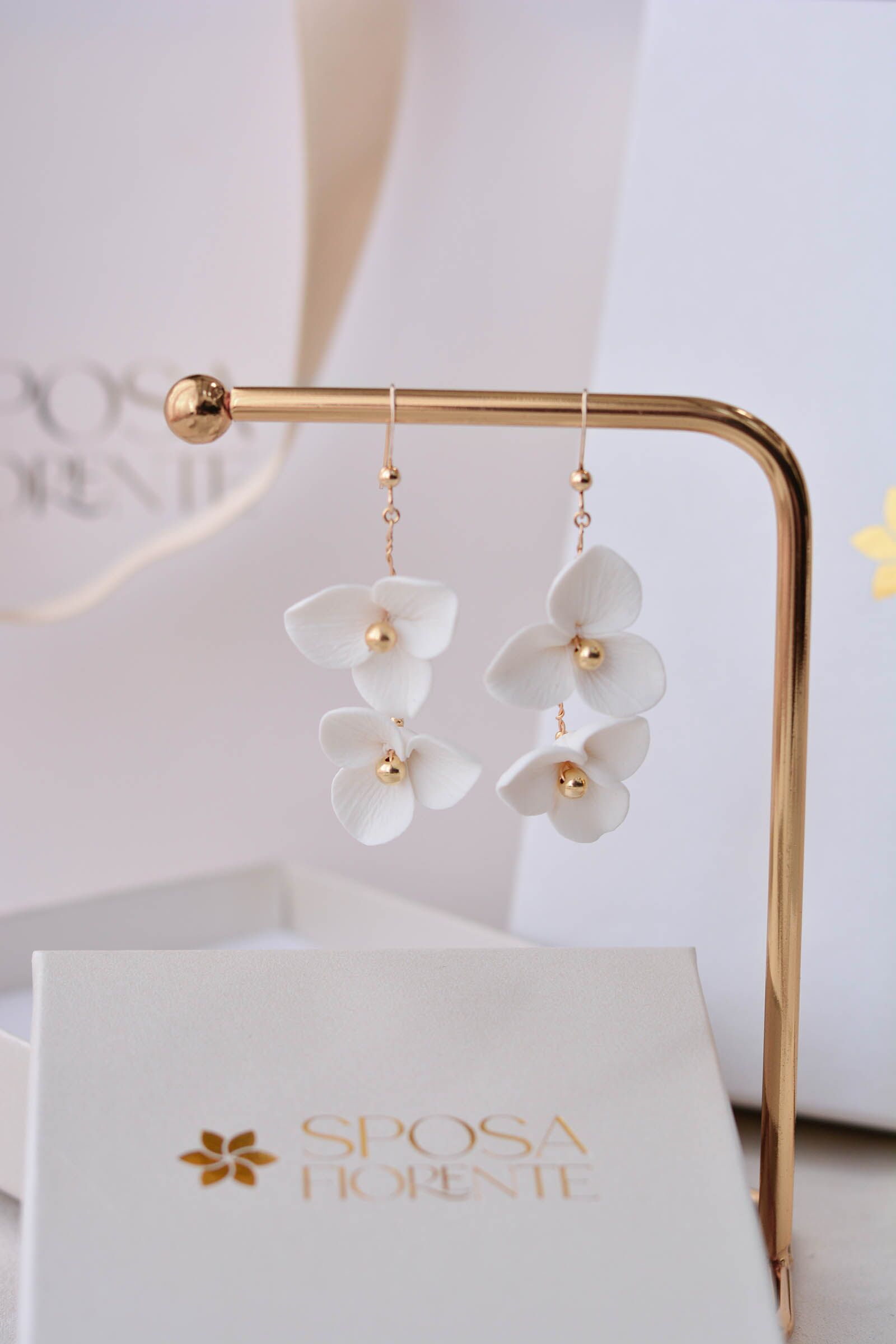 fehér menyasszonyi fülbevaló